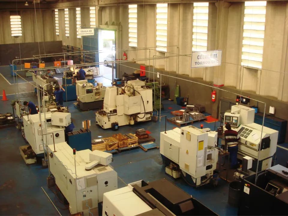 FB Bombas factory floor with CNC lathes and specialized cells