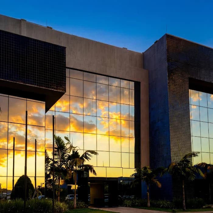 Sede FB Bombas em Cabreúva SP ao pôr do sol